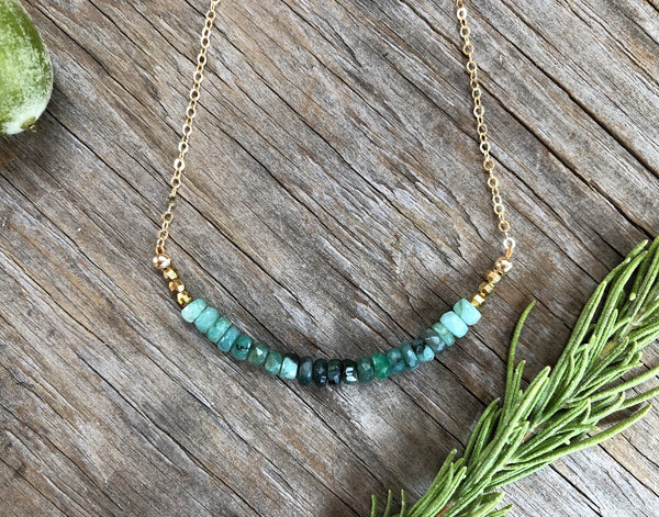 Gold chain ombré emerald necklace