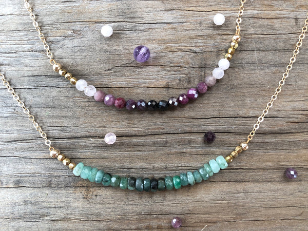 Gold chain ombré emerald necklace