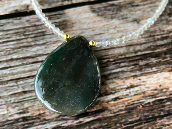 Moss agate pendant necklace with Labradorite