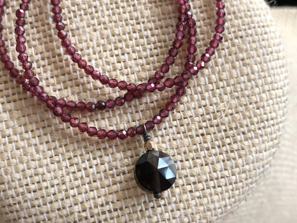 Garnet dainty choker with Smokey quartz