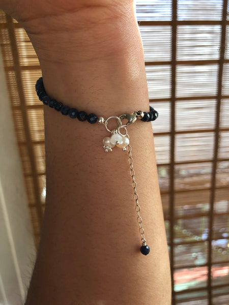 Sapphire beaded bracelet with pearl charms