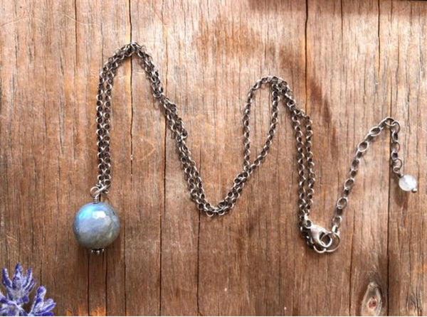 Labradorite pendant chain necklace