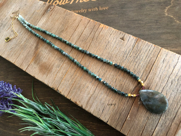 Ombré emerald necklace with Moss agate pendant