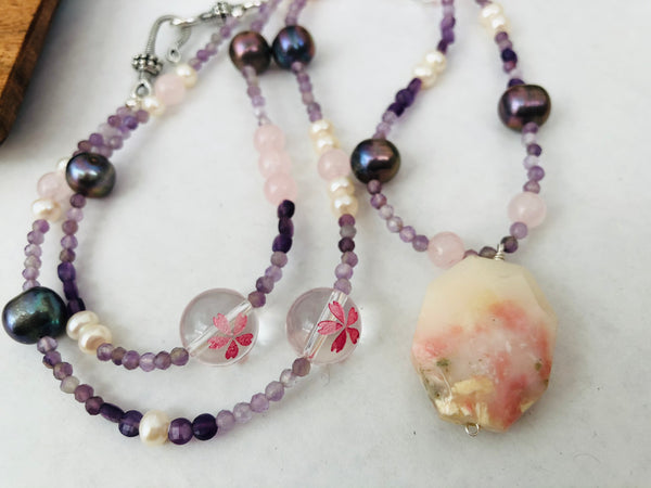 Vintage style Rose quartz and pearl Statement necklace