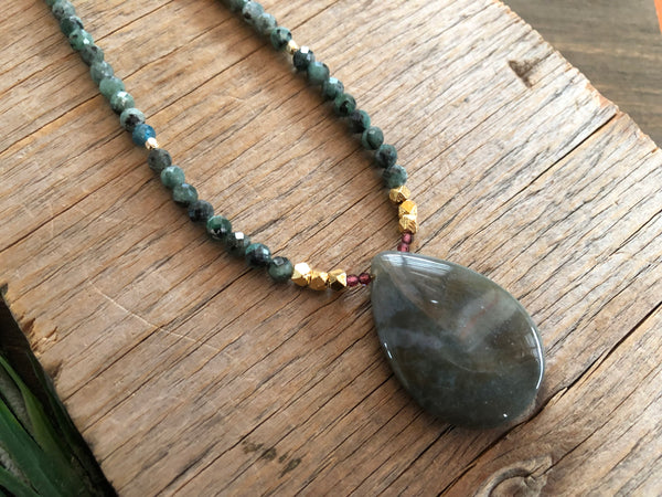 Ombré emerald necklace with Moss agate pendant