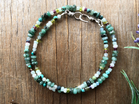 Natural emerald turquoise beads choker necklace