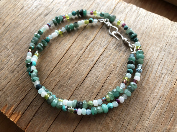 Natural emerald turquoise beads choker necklace